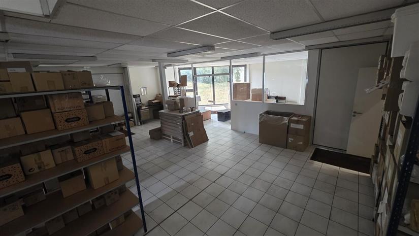 Local d'activités Vente/Location 77230 MOUSSY LE VIEUX