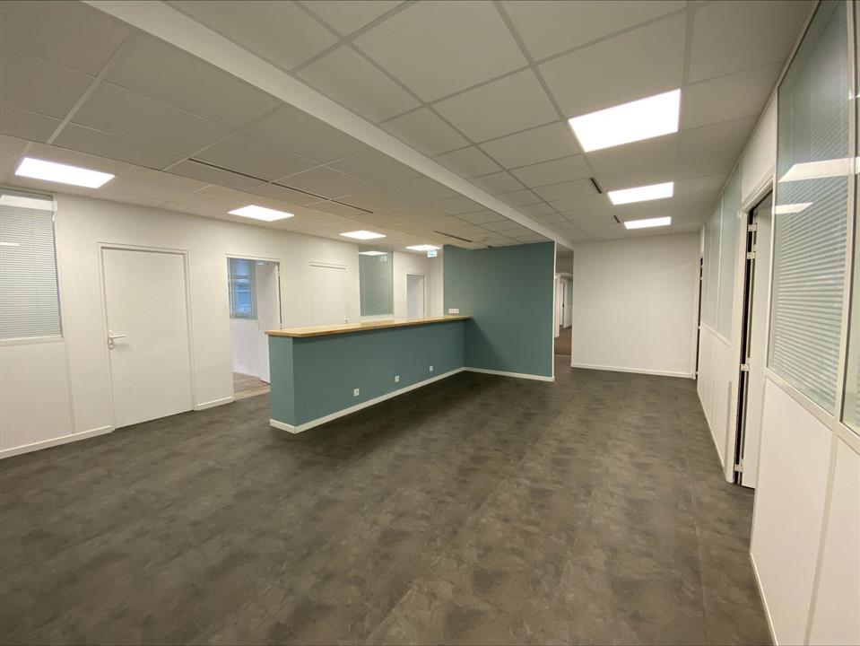 Bureau Location 35000 RENNES 4 COURS RAPHAEL BINET