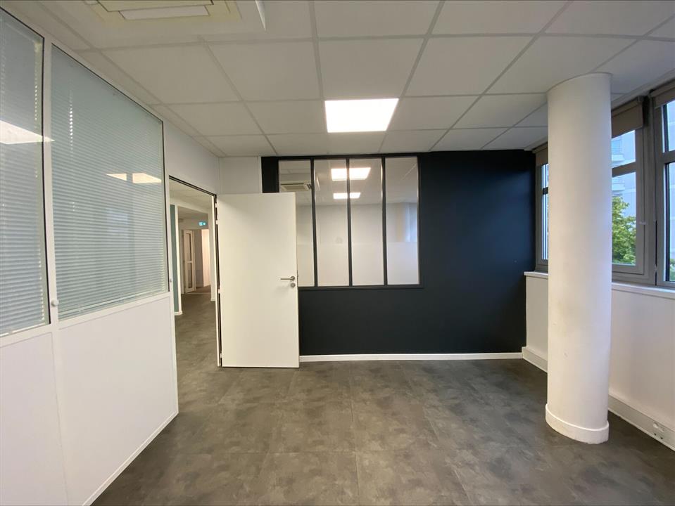 Bureau Location 35000 RENNES 4 COURS RAPHAEL BINET