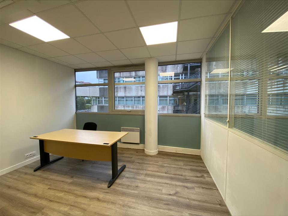 Bureau Location 35000 RENNES 4 COURS RAPHAEL BINET