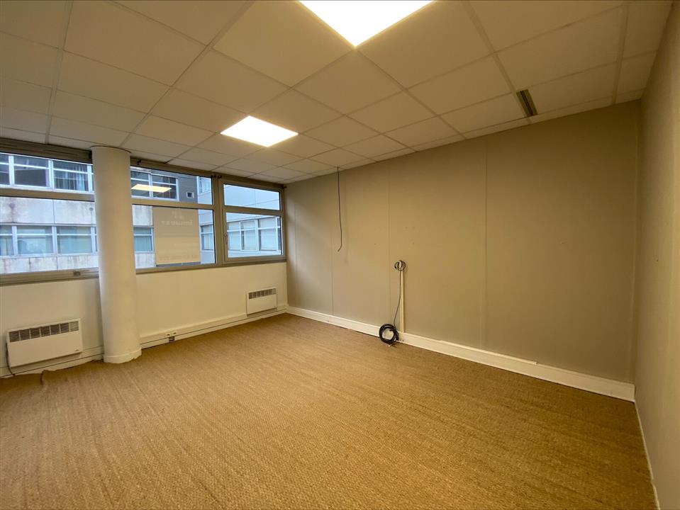 Bureau Location 35000 RENNES 4 COURS RAPHAEL BINET