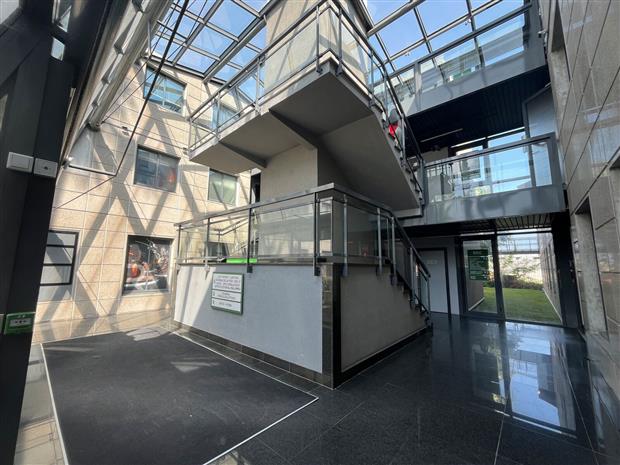 Bureau Location 06270 VILLENEUVE LOUBET