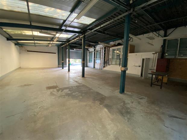 Local d'activités Location 93400 ST OUEN