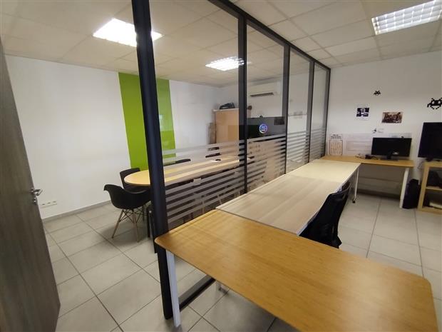 Bureau Location 13510 EGUILLES