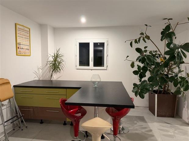Bureau Location 13340 ROGNAC