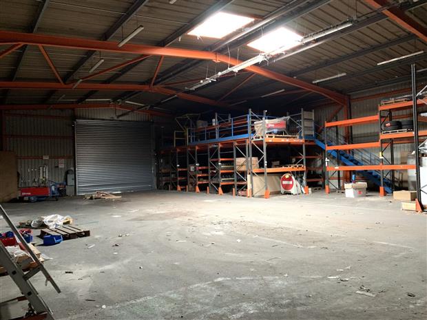 Local d'activités Location 31100 TOULOUSE