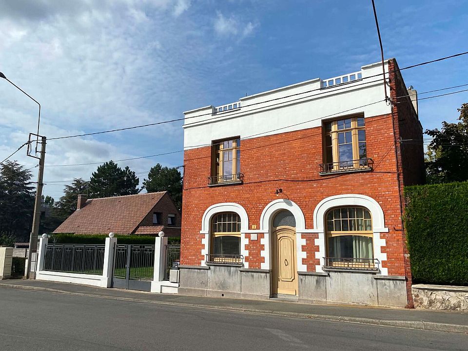 Bureau Location 59290 WASQUEHAL
