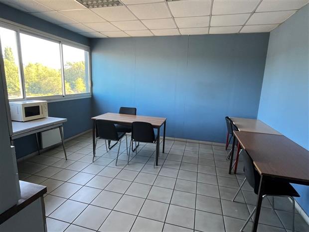 Local d'activités Location 45120 CHALETTE SUR LOING
