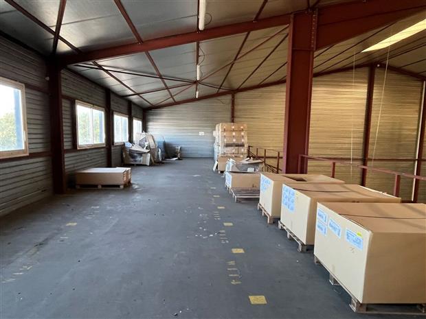 Local d'activités Location 45120 CHALETTE SUR LOING