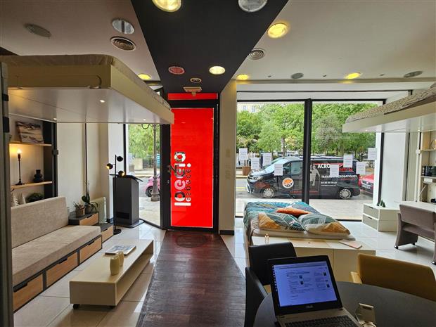 Commerce Location 06000 NICE