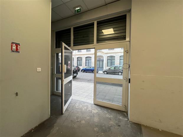 Local d'activités Location 06300 NICE