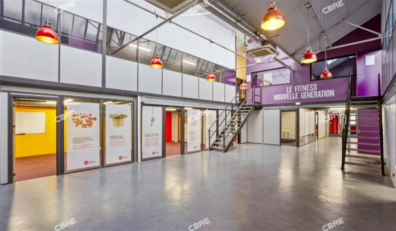 Local d'activités Location 93100 MONTREUIL