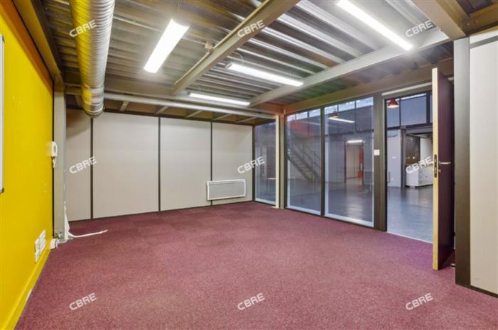 Local d'activités Location 93100 MONTREUIL