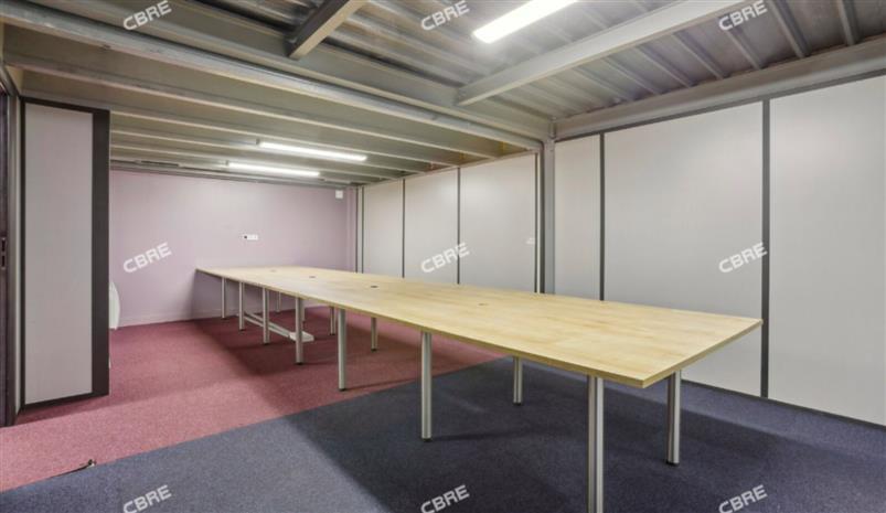 Local d'activités Location 93100 MONTREUIL