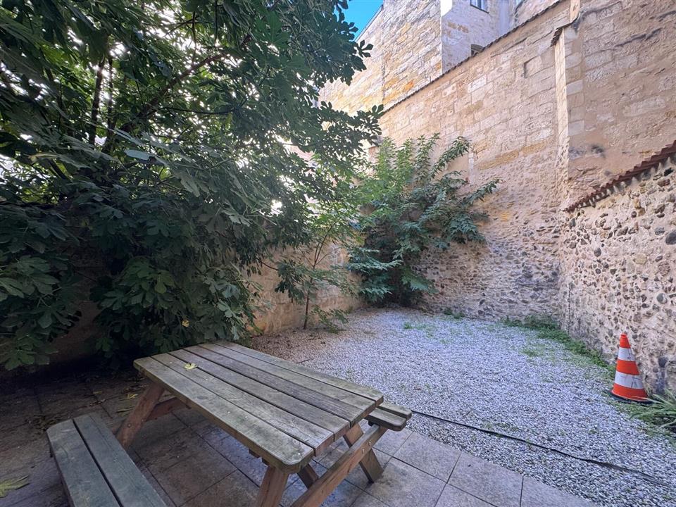 Bureau Location 33000 BORDEAUX 84 RUE DE LA ROUSSELLE