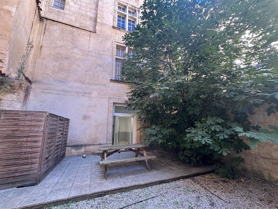 Bureau Location 33000 BORDEAUX 84 RUE DE LA ROUSSELLE