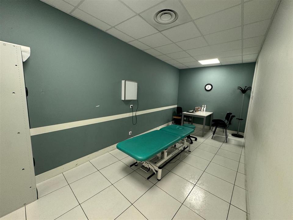 Bureau Location 33000 BORDEAUX 84 RUE DE LA ROUSSELLE