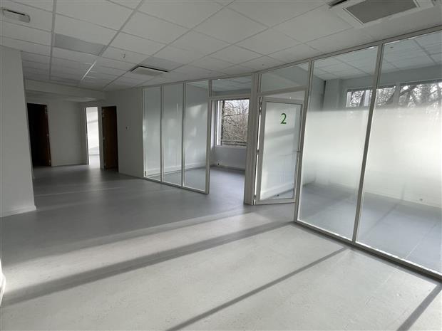 Bureau Location 44860 ST AIGNAN GRANDLIEU 10 ALLEE GEORGES NOE