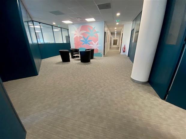 Bureau Location 06200 NICE