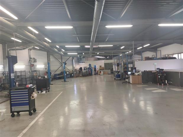 Commerce Location 06600 ANTIBES