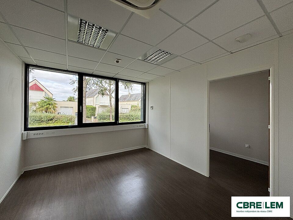 Bureau Location 14111 LOUVIGNY