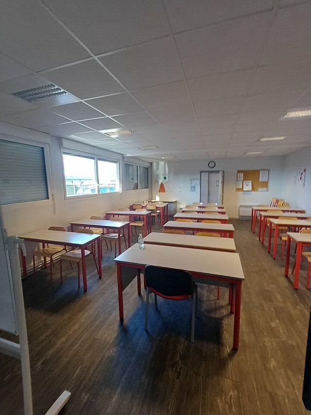 Bureau Location 14120 MONDEVILLE