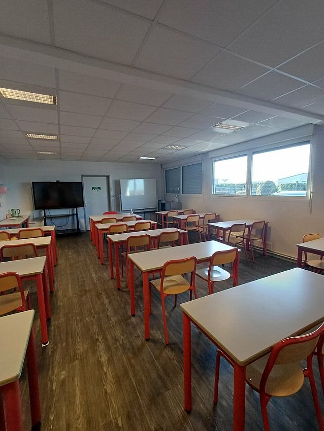 Bureau Location 14120 MONDEVILLE