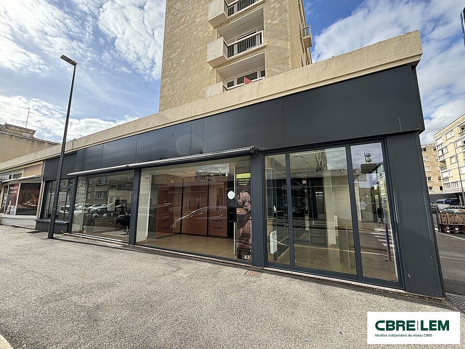 Commerce Location 14000 CAEN