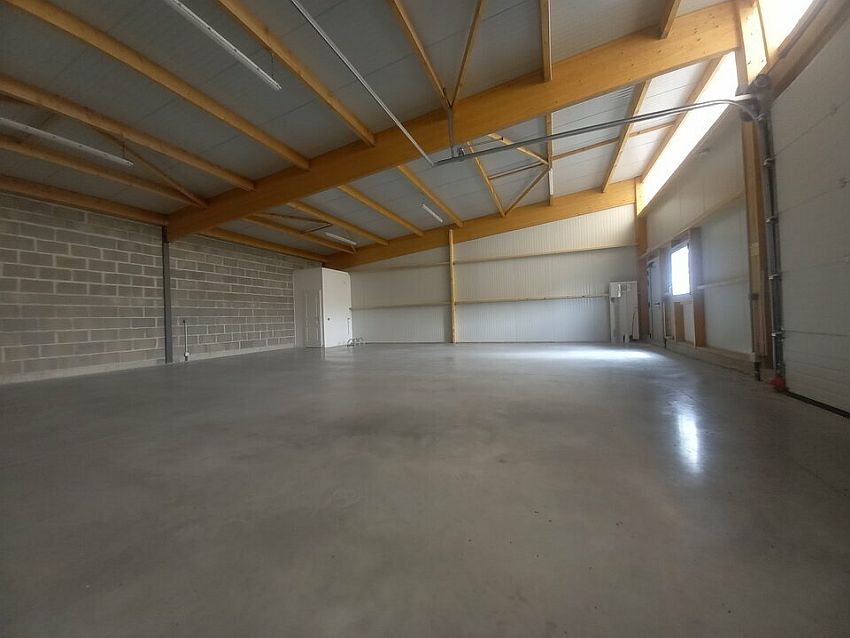 Local d'activités Location 14440 DOUVRES-LA-DÉLIVRANDE