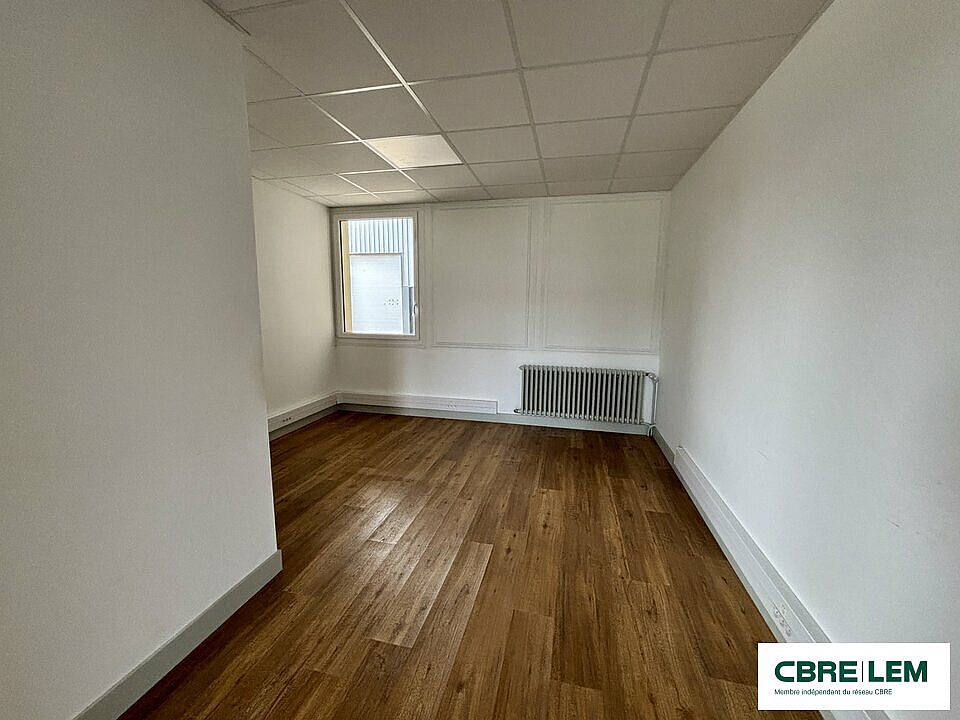 Bureau Location 14120 MONDEVILLE
