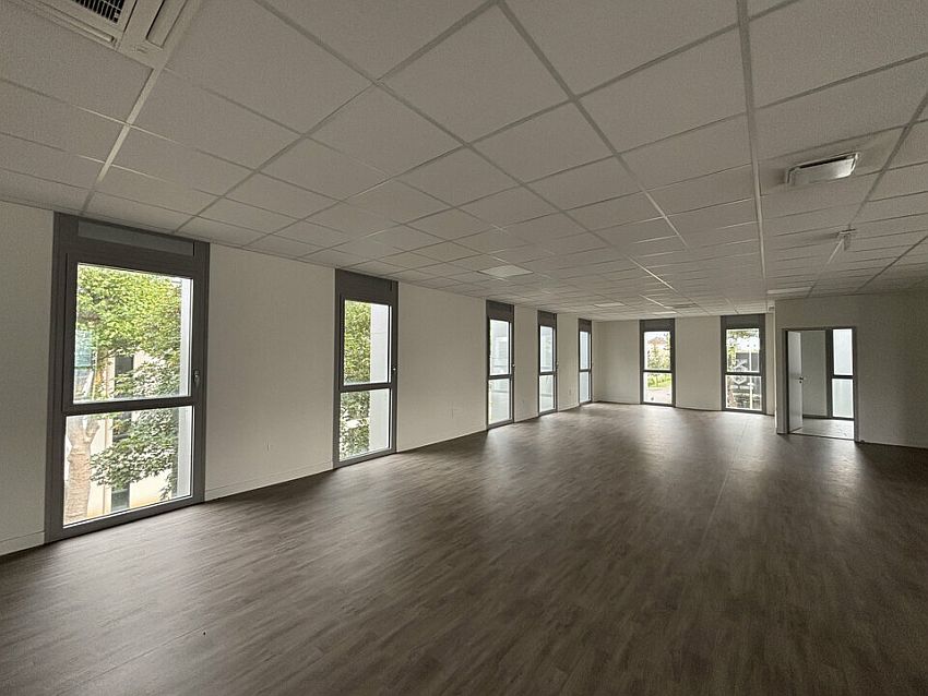 Bureau Location 14760 BRETTEVILLE SUR ODON