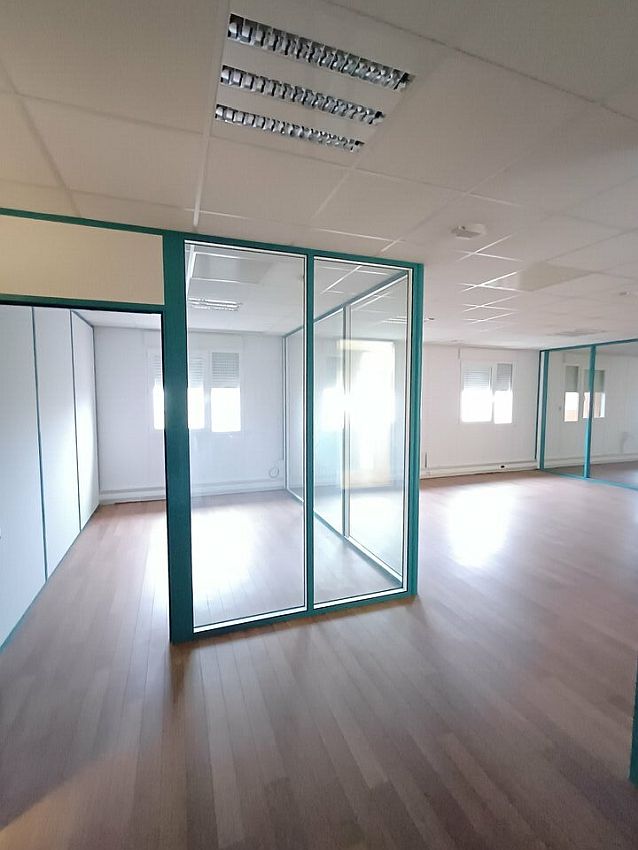 Bureau Location 14460 COLOMBELLES