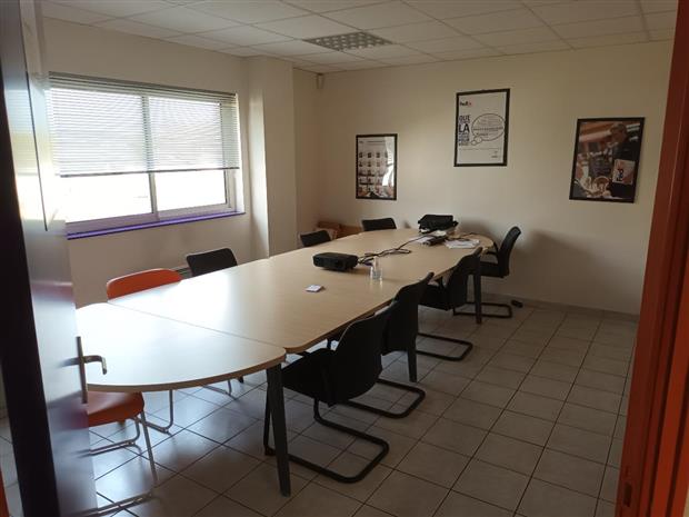 Local d'activités Location 27340 CRIQUEBEUF SUR SEINE