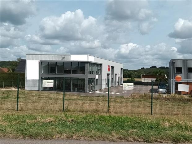 Commerce Location 27340 CRIQUEBEUF SUR SEINE