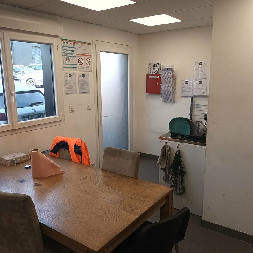 Local d'activités Location 27310 BOURG ACHARD