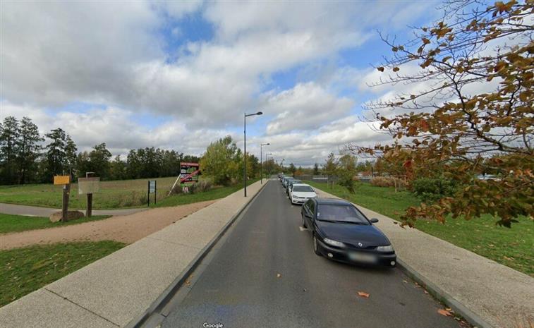 Commerce Location 27100 VAL DE REUIL