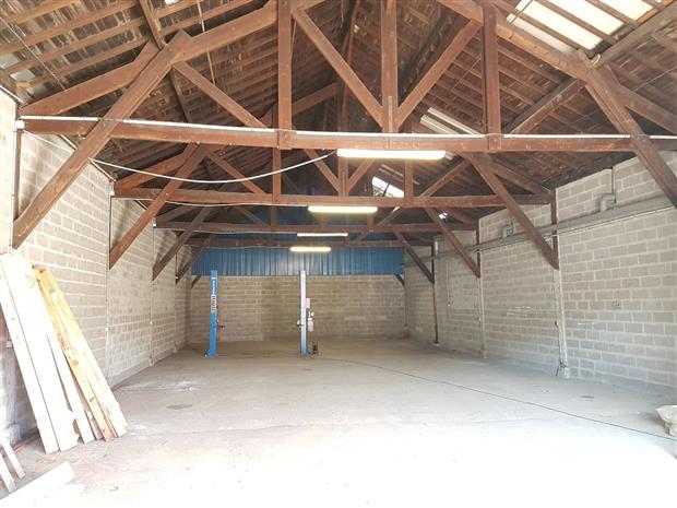 Local d'activités Location 76160 DARNETAL