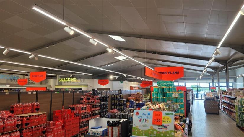 Commerce Location 76240 LE MESNIL ESNARD