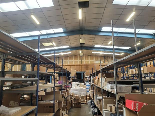 Local d'activités Location 76160 DARNETAL