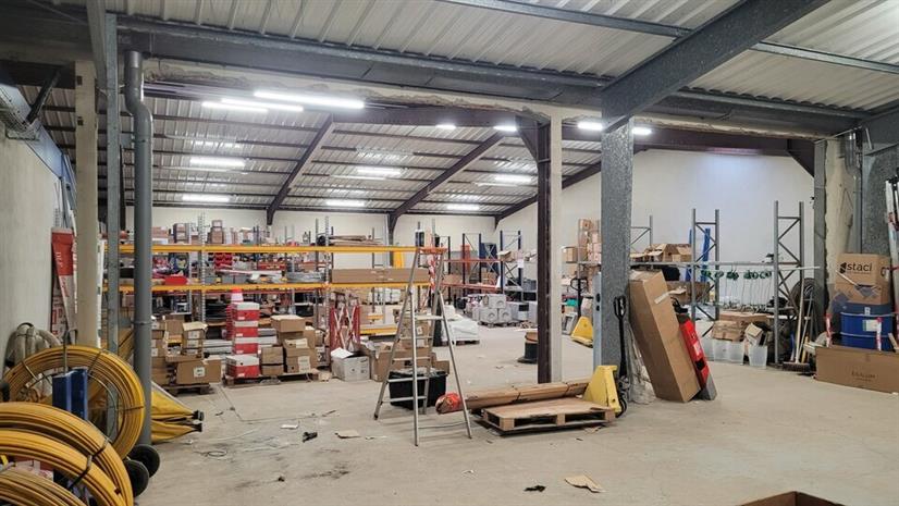 Local d'activités Location 76350 OISSEL