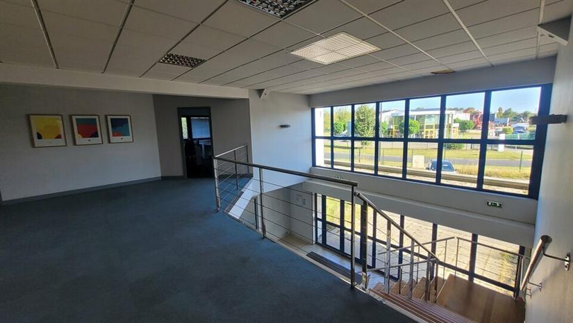 Local d'activités Location 76150 LA VAUPALIERE