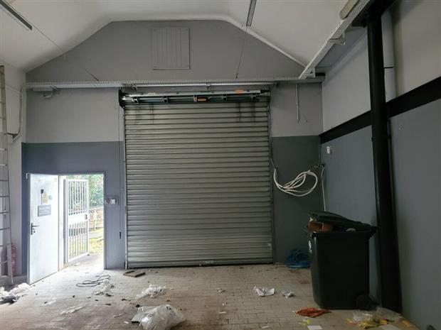 Local d'activités Location 76770 LE HOULME