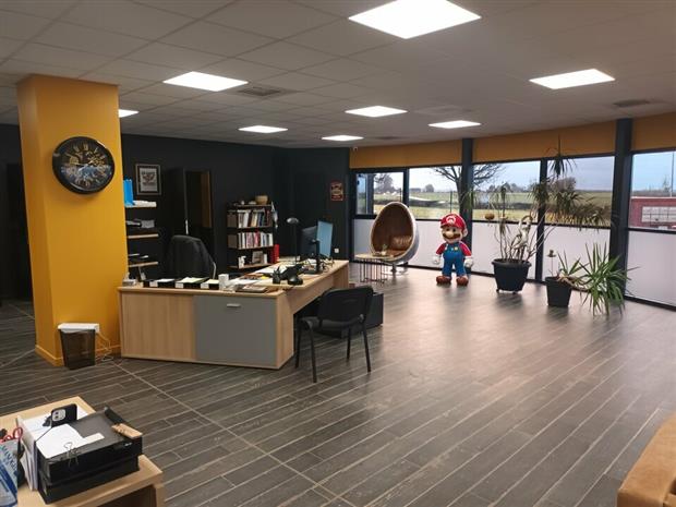 Bureau Location 76160 PREAUX