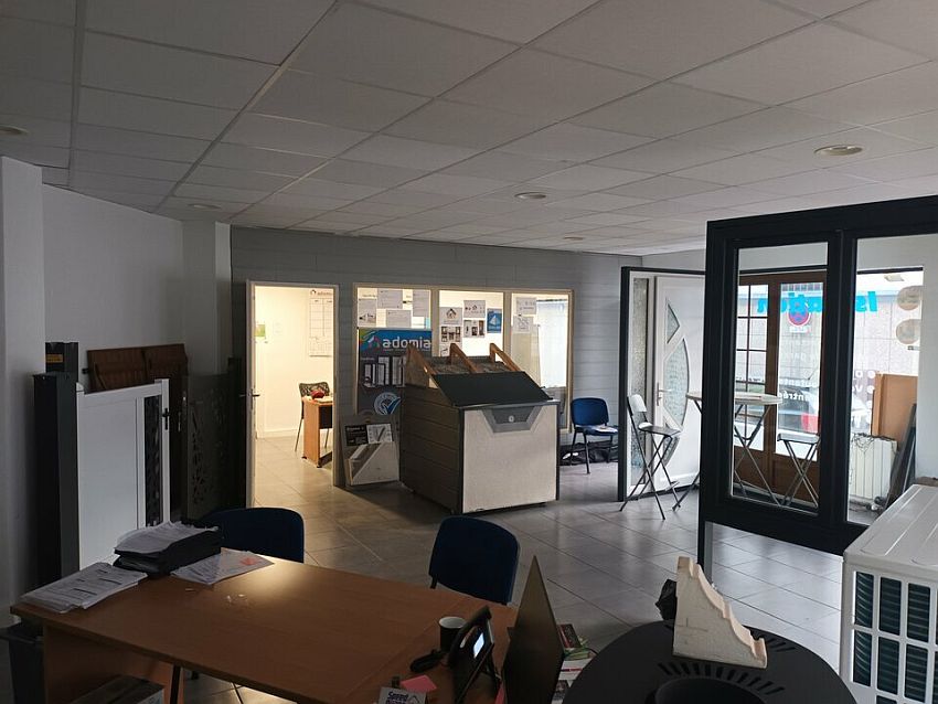 Commerce Location 76500 ELBEUF