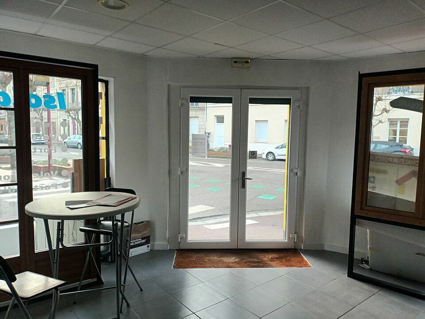 Commerce Location 76500 ELBEUF