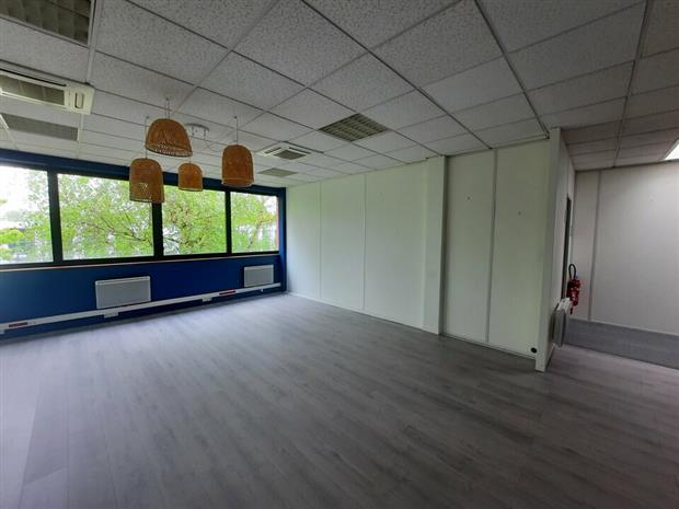 Bureau Location 76130 MONT SAINT AIGNAN
