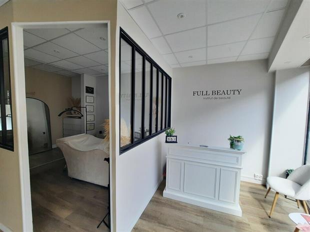 Commerce Location 76300 SOTTEVILLE LES ROUEN