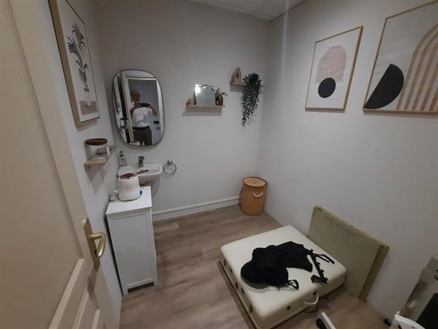 Commerce Location 76300 SOTTEVILLE LES ROUEN