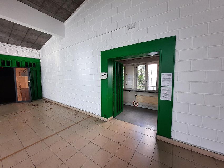 Commerce Location 76300 SOTTEVILLE LES ROUEN