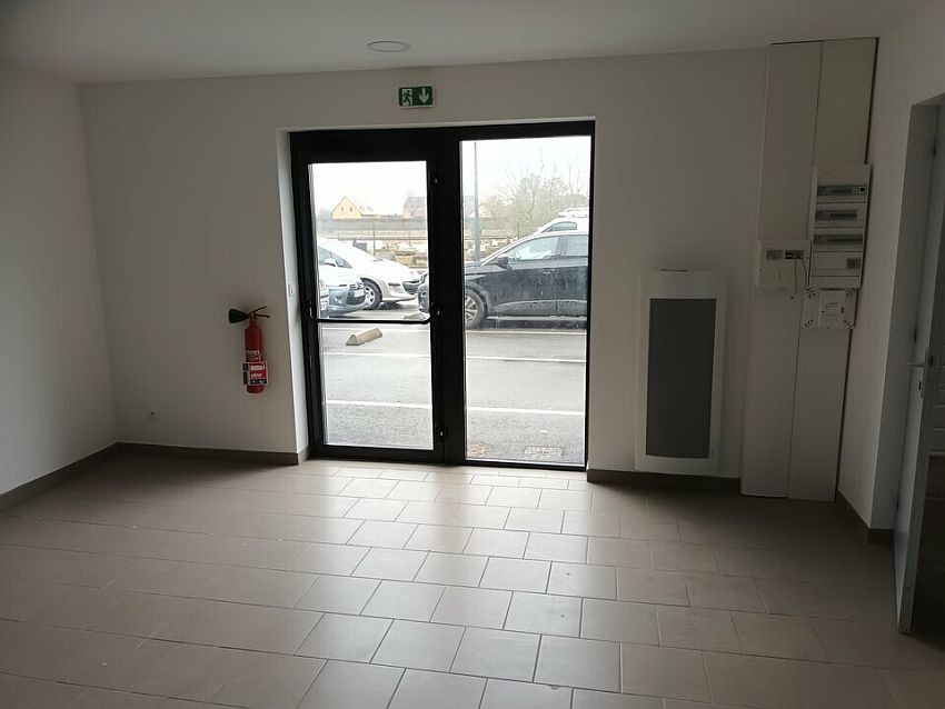 Local d'activités Location 78550 HOUDAN